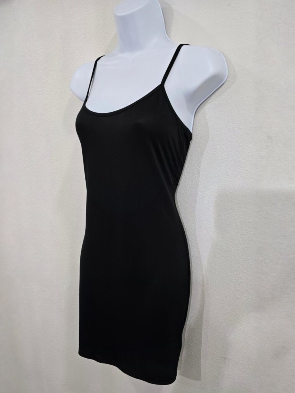 Bebe ✦ Adjustable Strap Mini Dress ✦ Black Chic Fitted Slip Silhouette Size M - Picture 6 of 9
